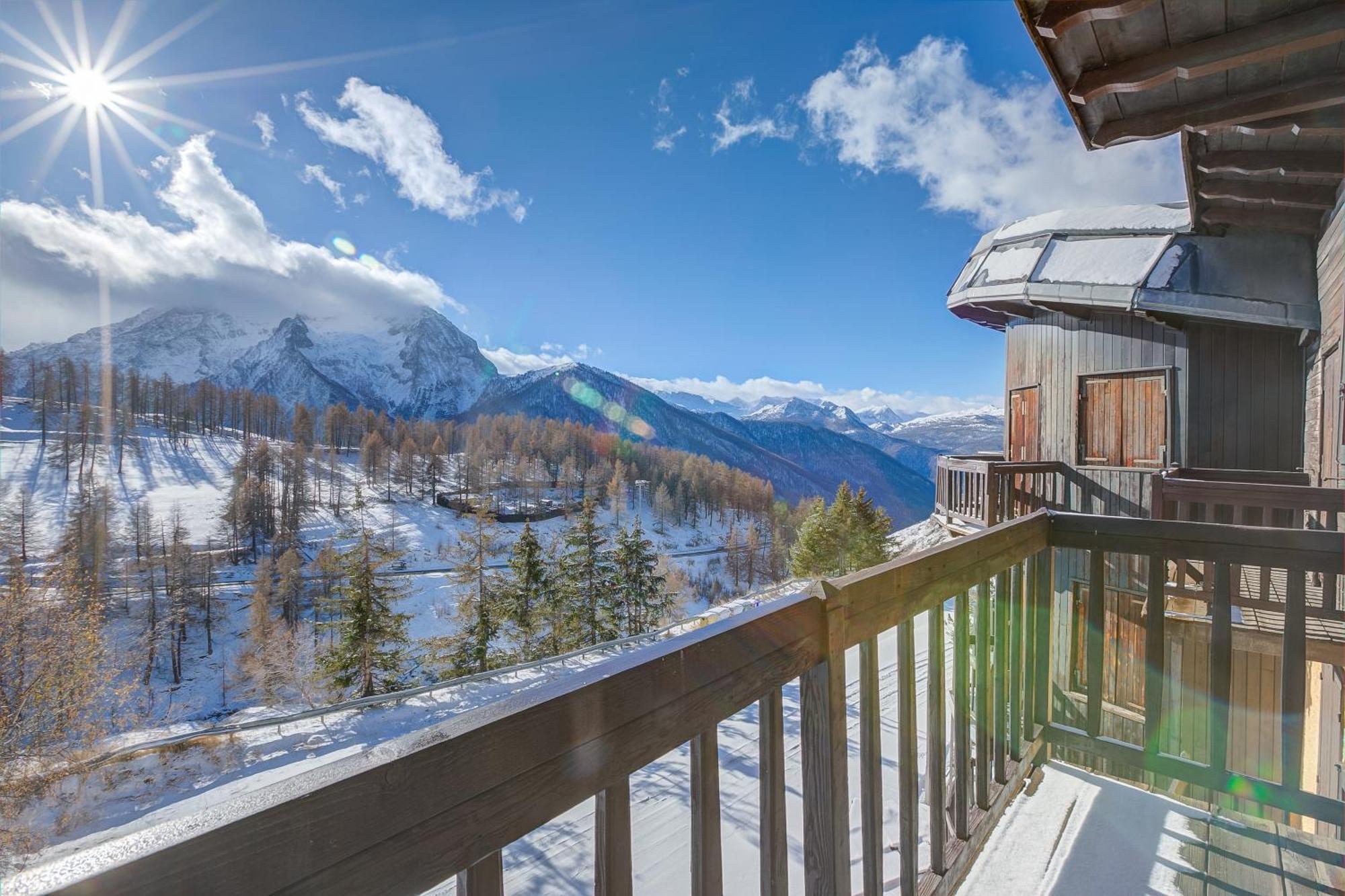 Belvedere Apartments - Happy Rentals Sestriere Exterior photo