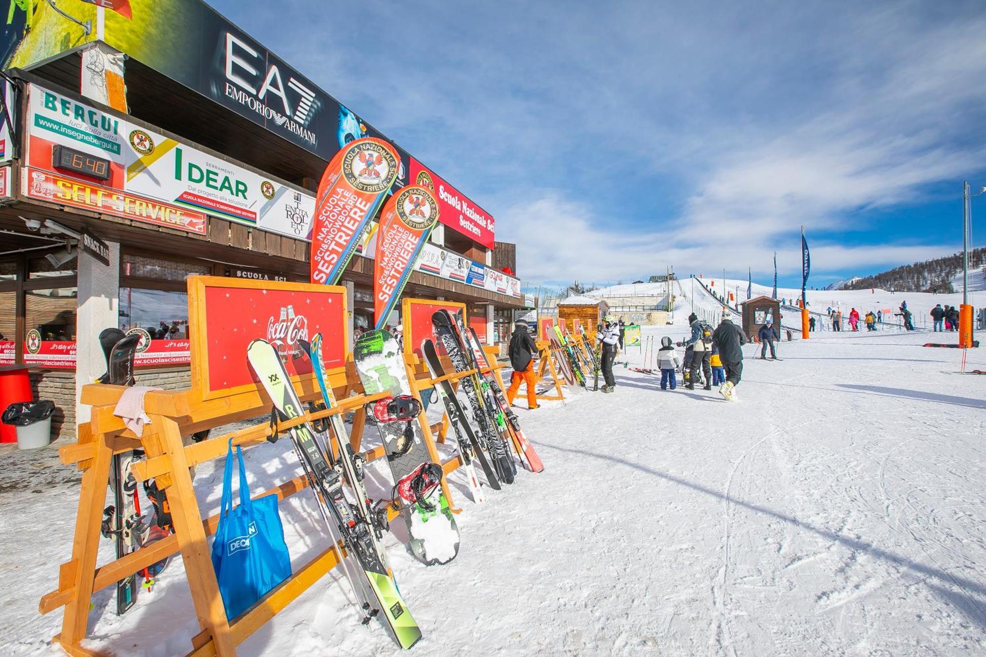 Belvedere Apartments - Happy Rentals Sestriere Exterior photo