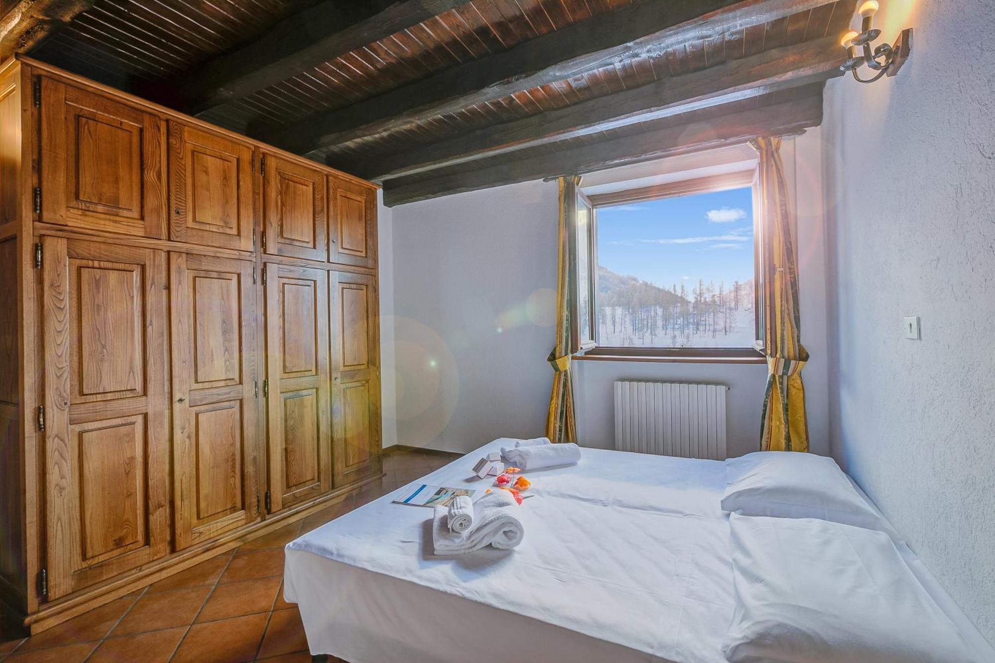 Belvedere Apartments - Happy Rentals Sestriere Exterior photo