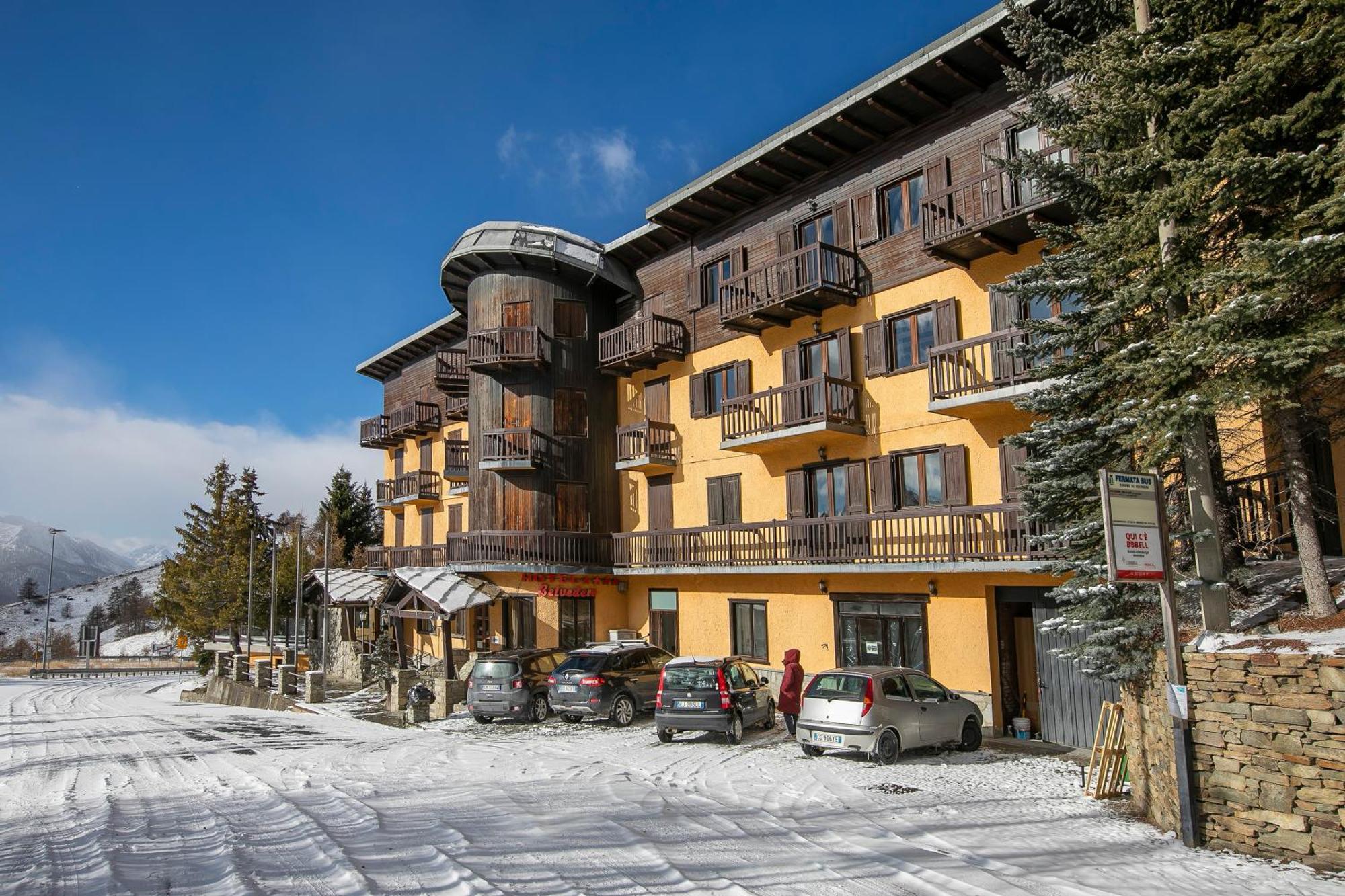 Belvedere Apartments - Happy Rentals Sestriere Exterior photo